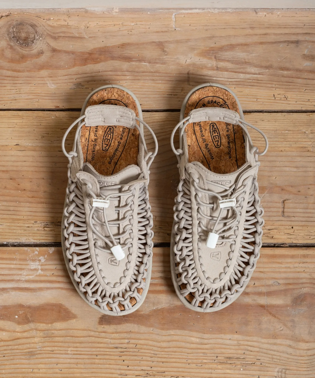 KEEN UNEEK II Convertible Plaza Taupe | Loftygoods