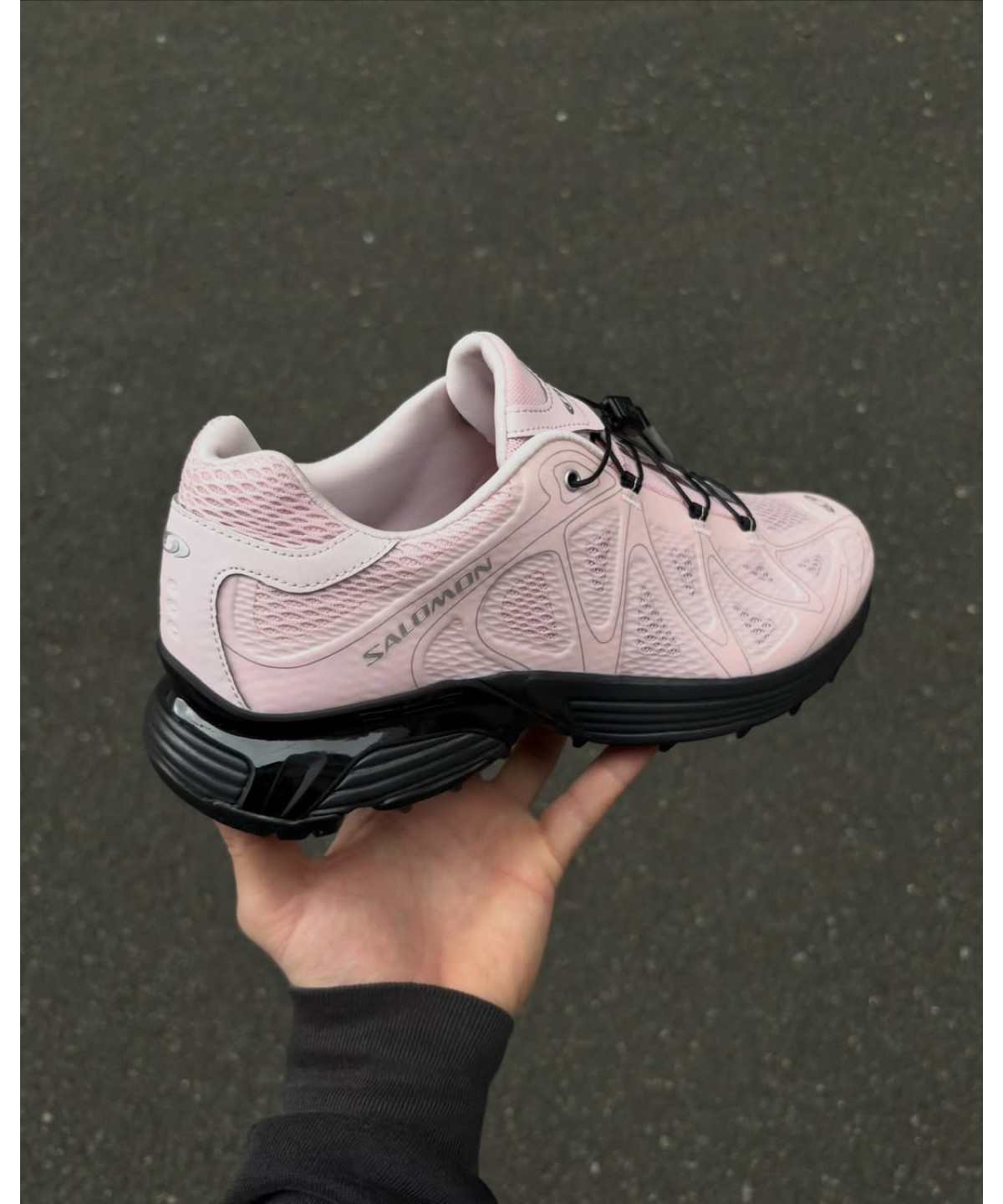 Salomon XT Whisper Void Black Icy Pink | Loftygoods