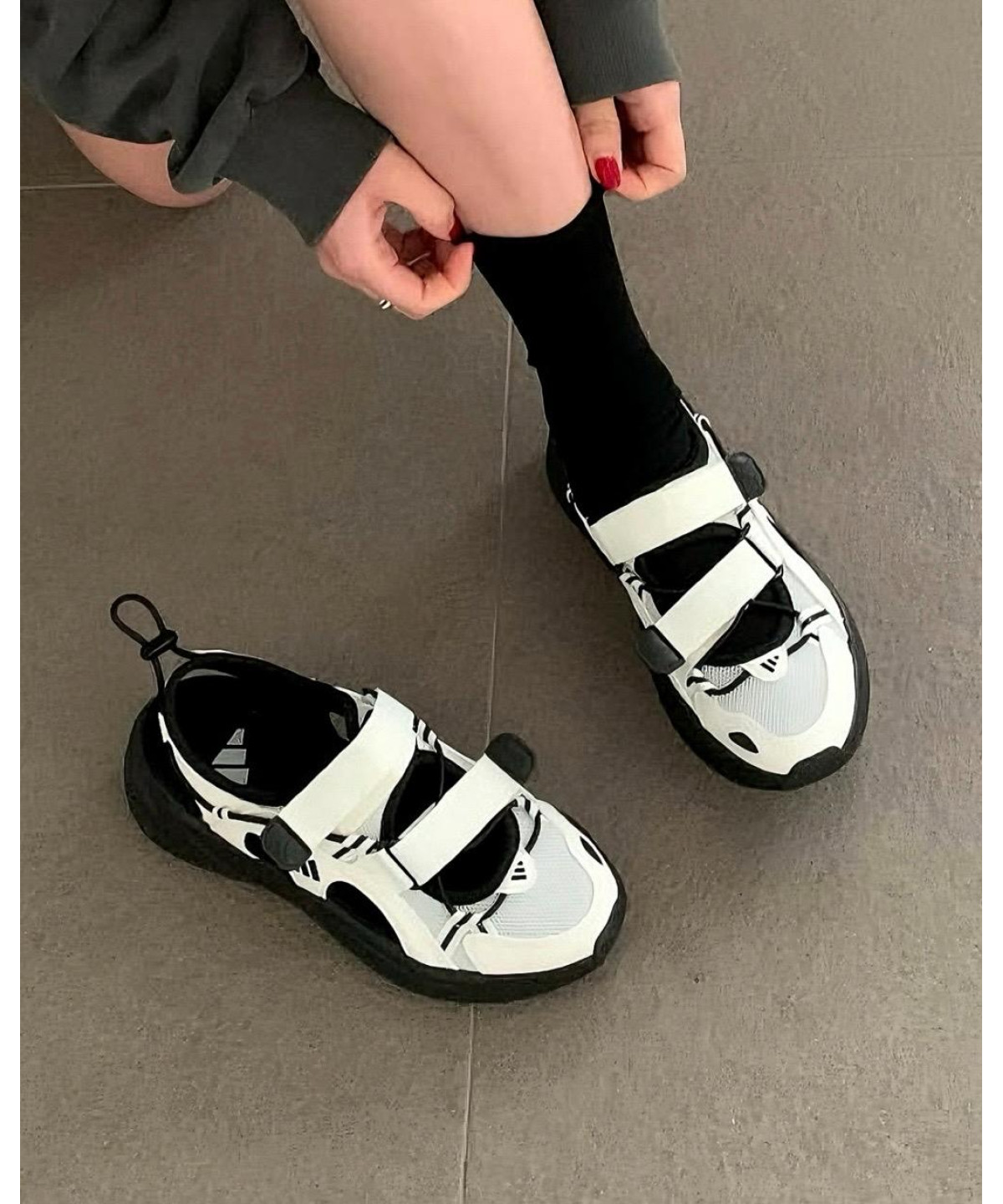 Adidas Ozwave Sandals White Black JS4584 | Loftygoods